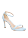 Sandalia celeste de cuero con diseño vanguardista, ideal para salidas nocturnas elegantes y eventos importantes.