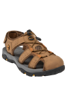Sandalia camel de hombre, diseño casual con taco plano, adecuada para actividades veraniegas.