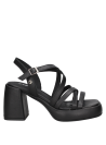 Sandalia negra de cuero con diseño contemporáneo y taco alto, perfecta para eventos formales o salidas casuales.