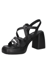 Sandalia negra de cuero para mujer con diseño elegante de múltiples tiras cruzadas, ideal para eventos formales o casuales.