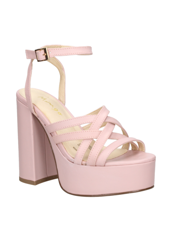 Sandalia negra de cuero para mujer, estilo casual, con plataforma alta y taco bloque sólido, ideal para eventos sociales.