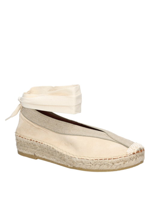 Alpargata beige casual para mujer, textil y cuero, suela de esparto, cintas al tobillo, estilo boho chic.
