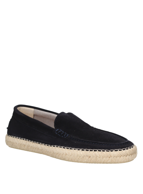 Alpargata de hombre en azul marino de cuero gamuzado con costuras visibles y suela de yute, estilo casual-chic.
