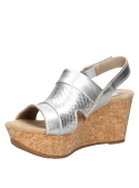 Sandalia de cuero plata para mujer, estilo informal, con taco cuña de 8 cm y punta abierta.