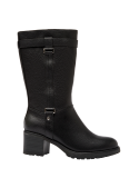 Bota de cuero negro para mujer con suela robusta, ideal para tracción en invierno y días fríos.