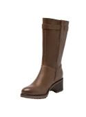 Bota de cuero café para mujer, estilo ecuestre casual, con hebillas metálicas y eje alto hasta la pantorrilla.