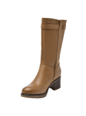 Bota de cuero camel para mujer, estilo ecuestre, con hebillas metálicas laterales y eje alto hasta la pantorrilla.