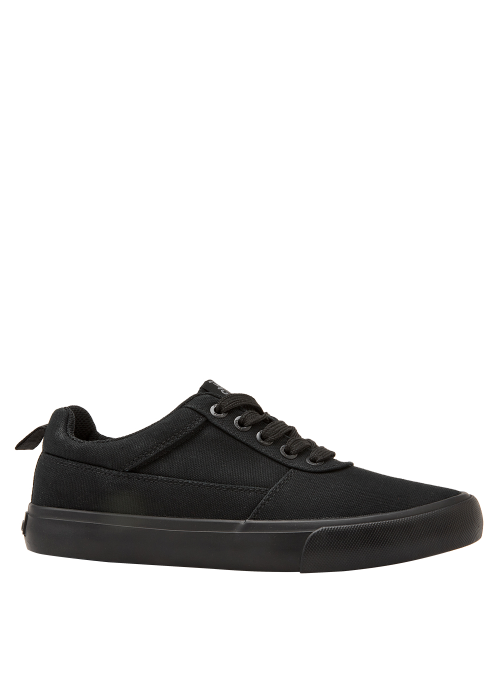 Calzado colegial negro de estilo urbano para niño, con cordones y ojales metálicos, perfecto para actividades cotidianas.