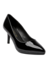Zapato de mujer negro charol con tacón alto y delgado que estiliza la pierna, perfecto para un look sofisticado.
