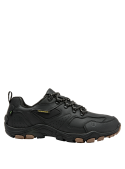 Zapatilla negra outdoor para hombre, robusta y duradera, ideal para trekking, con cordones reforzados.
