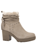 Botín taupe de cuero gamuzado para mujer, estilo casual, con taches pequeños y taco cuadrado alto, ideal para invierno.