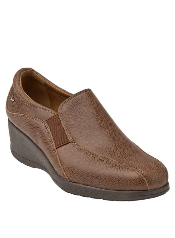 Zapato café de cuero con forro de PU, estilo clásico y versátil para cualquier ocasión.