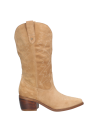 Calzado vaquero camel de cuero, diseñado para mujer, con tacón bajo y detalles bordados en zigzag.