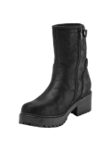 Bota casual de mujer en color negro con botón decorativo en la parte superior de la caña, perfecta para combinar con jeans.