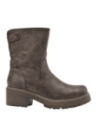 Bota casual marrón para mujer con diseño moderno y funcional, de caña media y silueta recta con costuras visibles.