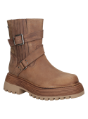 Bota de cuero café, estilo casual robusto con correas y hebilla, combinable con jeans o vestidos para contrastes.