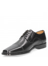 Calzado Derby negro de cuero para hombre, versátil y elegante, ideal para un look pulcro en ocasiones importantes.