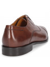 Clásico Oxford de cuero café para hombre, con suela delgada y robusta, perfecto para combinar con trajes formales.