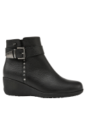 Botín negro de cuero, estilo casual para mujer, con tecnología de adaptación anatómica.