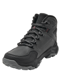 Botín negro para hombre, equipado con cordones gruesos y ojales metálicos, reforzando su estética de alta durabilidad.