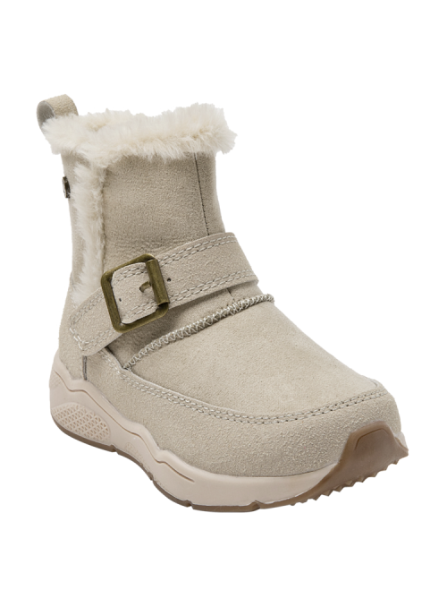 Zapato casual beige con hebilla y suela gruesa, ideal para paseos al parque o reuniones familiares en días fríos.