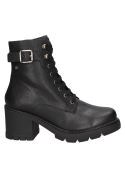 Calzado casual de cuero negro para mujer, diseño robusto con suela dentada para mayor tracción y estilo.