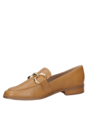 Mocasín camel de cuero para mujer, estilo minimalista con adorno metálico, adecuado para un look pulido en almuerzos.