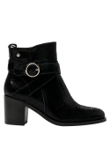 Botín de cuero negro para mujer, estilo casual y moderno, patrón reptil exclusivo, versátil para diversas ocasiones.