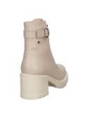 Botín casual de cuero taupe para mujer, tacón ancho de bloque y suela dentada, aporta estabilidad y tracción.