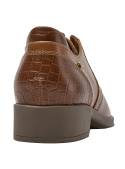 Zapato oxford camel de charol para mujer, cuero 100%, taco plano, punta redonda, elegante y cómodo.
