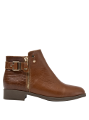 Botín camel casual de cuero, mujer, destaca por su durabilidad y confort invernal.