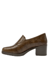 Zapato casual café de cuero para mujer, con diseño atemporal y taco bloque de 5.9 cm.