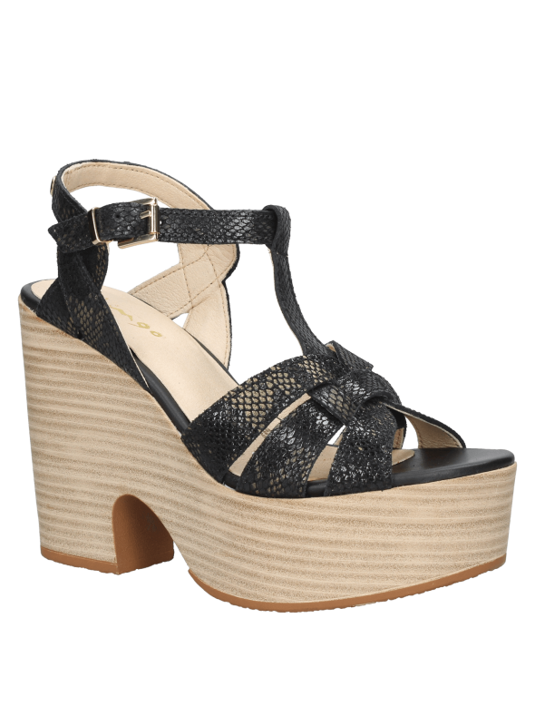 Sandalia de cuero color pitón para mujer con plataforma alta y tacón ancho, diseño casual ideal para ocasiones semiformal.