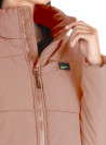 Parka mujer rosada casual ideal para invierno, fabricada en 100% nylon reciclado.
