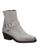Botín gris casual de mujer en cuero gamuzado con diseño moderno y estilizado, ideal para looks urbanos y desenfadados.