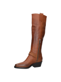 Bota camel de cuero femenino, mezcla de elegancia y rusticidad, ideal para jeans ajustados o faldas.