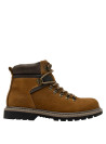 Botín camel de hombre en cuero gamuzado con cordones y ganchos metálicos, estilo casual ideal para exteriores.