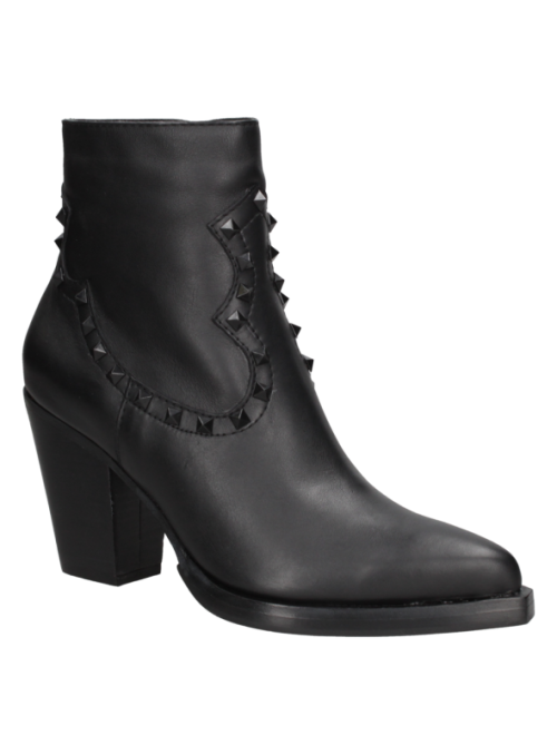 Moderno botín negro de cuero para mujer, detalles de tachas y puntera afilada, versátil para ocasiones formales e informales.