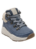 Botín azul de niña, mezcla de cuero gamuzado y textil, con diseño acogedor y suela robusta para tracción y comodidad.