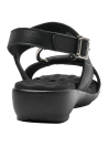 Sandalia negra de cuero para mujer con taco plano de 3.5 cm, ideal para un estilo informal.
