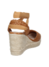 Alpargata casual camel de mujer, exterior e interior en pu, combina con atuendos modernos.