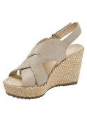 Sandalia femenina taupe de cuero, estilo casual, con plataforma de cuña y punta abierta.
