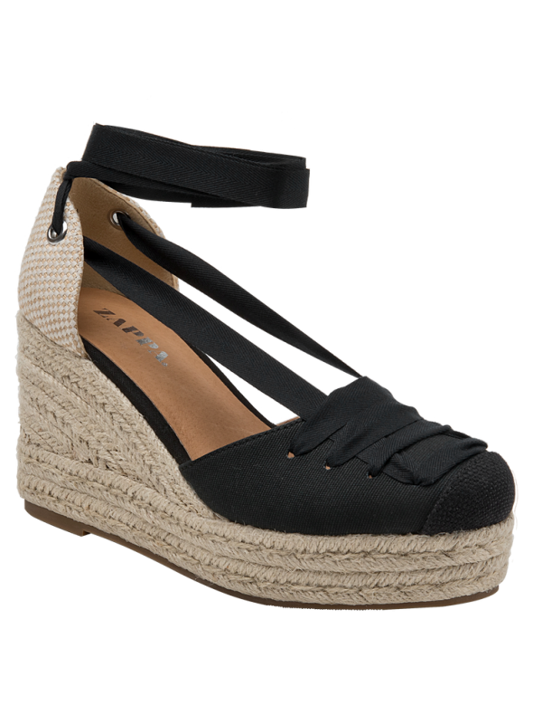 Calzado femenino Zappa K396 en beige, mezcla de cuero y textil, estilo casual con cuña de 9.1 cm.