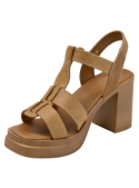 Sandalia casual camel de cuero para mujer, perfecta para un look veraniego y moderno.