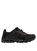 zapatilla negra de trail running para hombre, diseño moderno y resistente, material sintético y textil