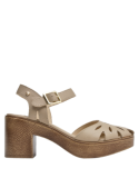 Sandalia beige de mujer en cuero, estilo casual, con taco bloque de 6 cm, punta redonda.