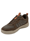 Zapatilla aventurera en canvas café para hombre, ideal para combinar estilo y funcionalidad.