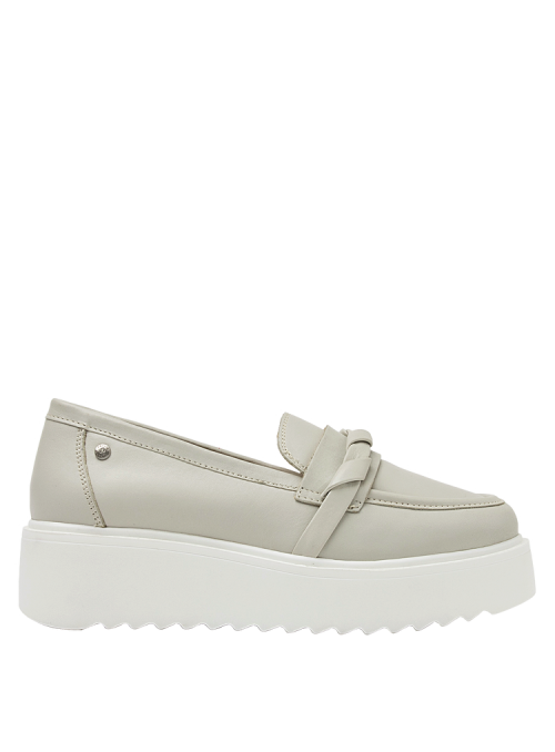 Zapato de cuero gris casual para mujer, ideal para oficina y eventos, con taco plano de 5 cm y punta redonda.