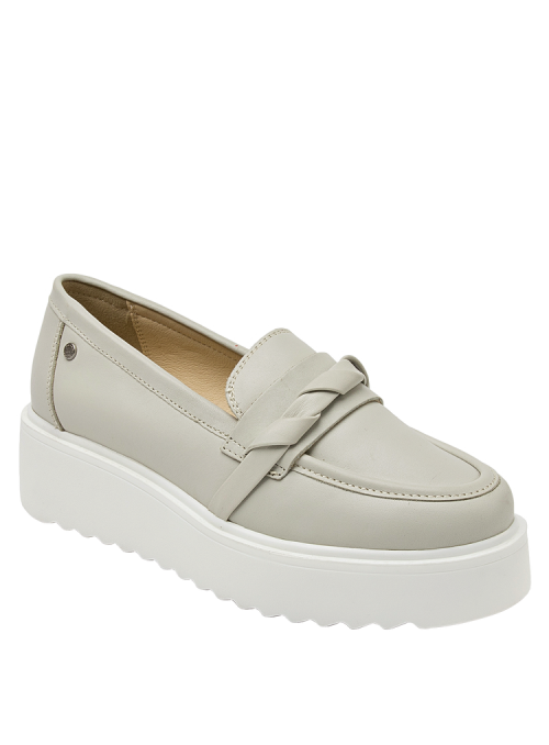 Zapato de cuero gris casual para mujer, ideal para oficina y eventos, con taco plano de 5 cm y punta redonda.