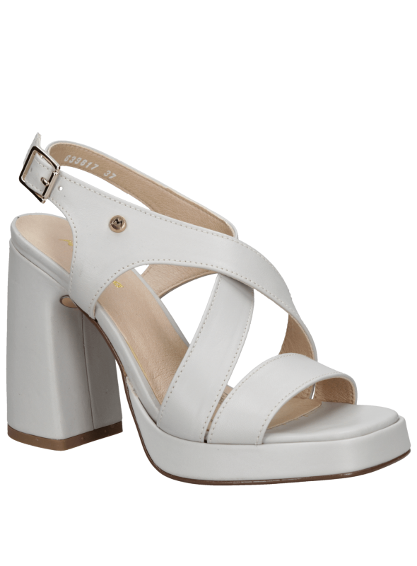 Sandalia Mujer K475 MINGO CREMA